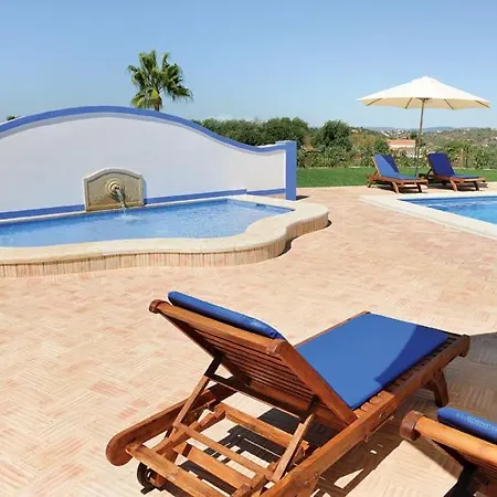 Sleeps 6 Pool Wifi Aroal