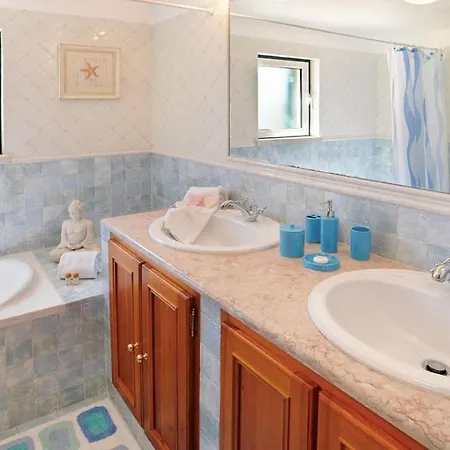 Sleeps 6 Pool Wifi *